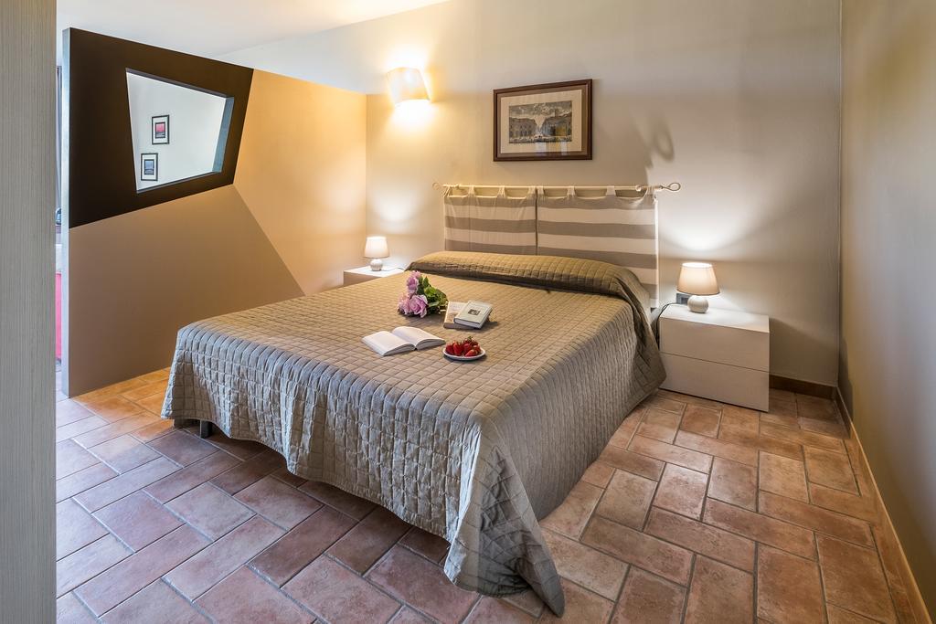 Villa Gremi - Castiglione Falletto Bagian luar foto